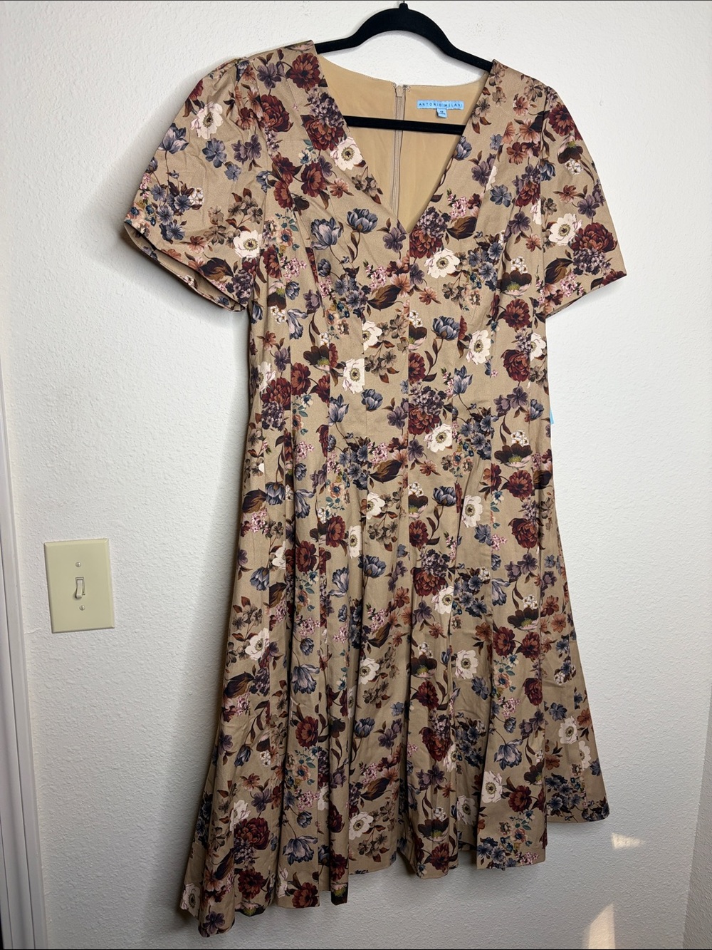 Antonio Melani | Women’s Floral English Rose Print Dress in Dawn Sky Size 12 NWT